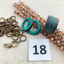 Load image into Gallery viewer, PRE-ORDER Captured Crystals Necklace with Mystic Rings (Ready to Ship by October 2, 2026)