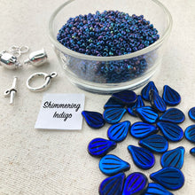 Load image into Gallery viewer, Countess in Boom