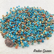 Load image into Gallery viewer, Cute as a Button - Intermediate Kumihimo Bracelet Kit