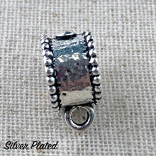 Load image into Gallery viewer, Hammered Bail