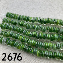 Load image into Gallery viewer, Unicorne Donut Beads