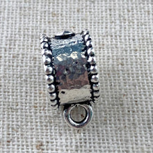 Load image into Gallery viewer, Hammered Bail